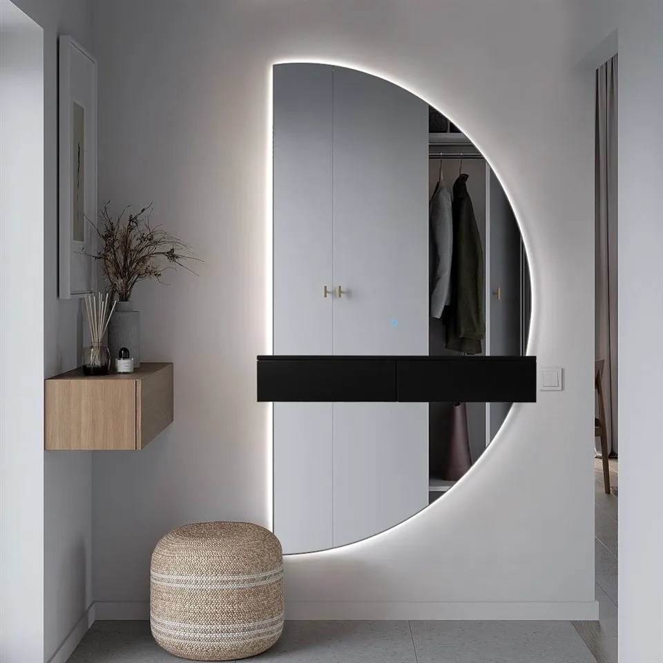 Testreszabott LED tükör